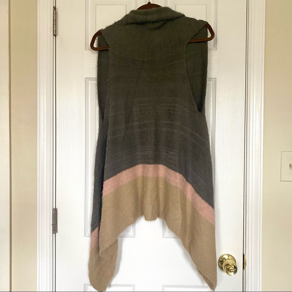 Multi-Color Shaw/Vest - Picture 3 of 4